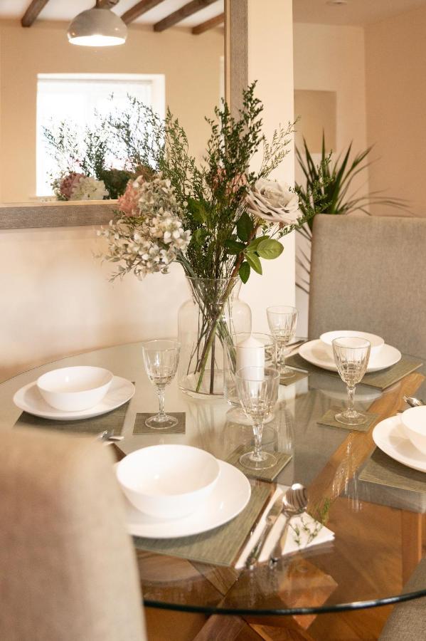 2 Bedroom Charming & Luxury Malt Cottage, Garden, Netflix, Free Parking 水上伯顿 外观 照片
