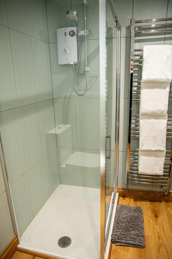 2 Bedroom Charming & Luxury Malt Cottage, Garden, Netflix, Free Parking 水上伯顿 外观 照片