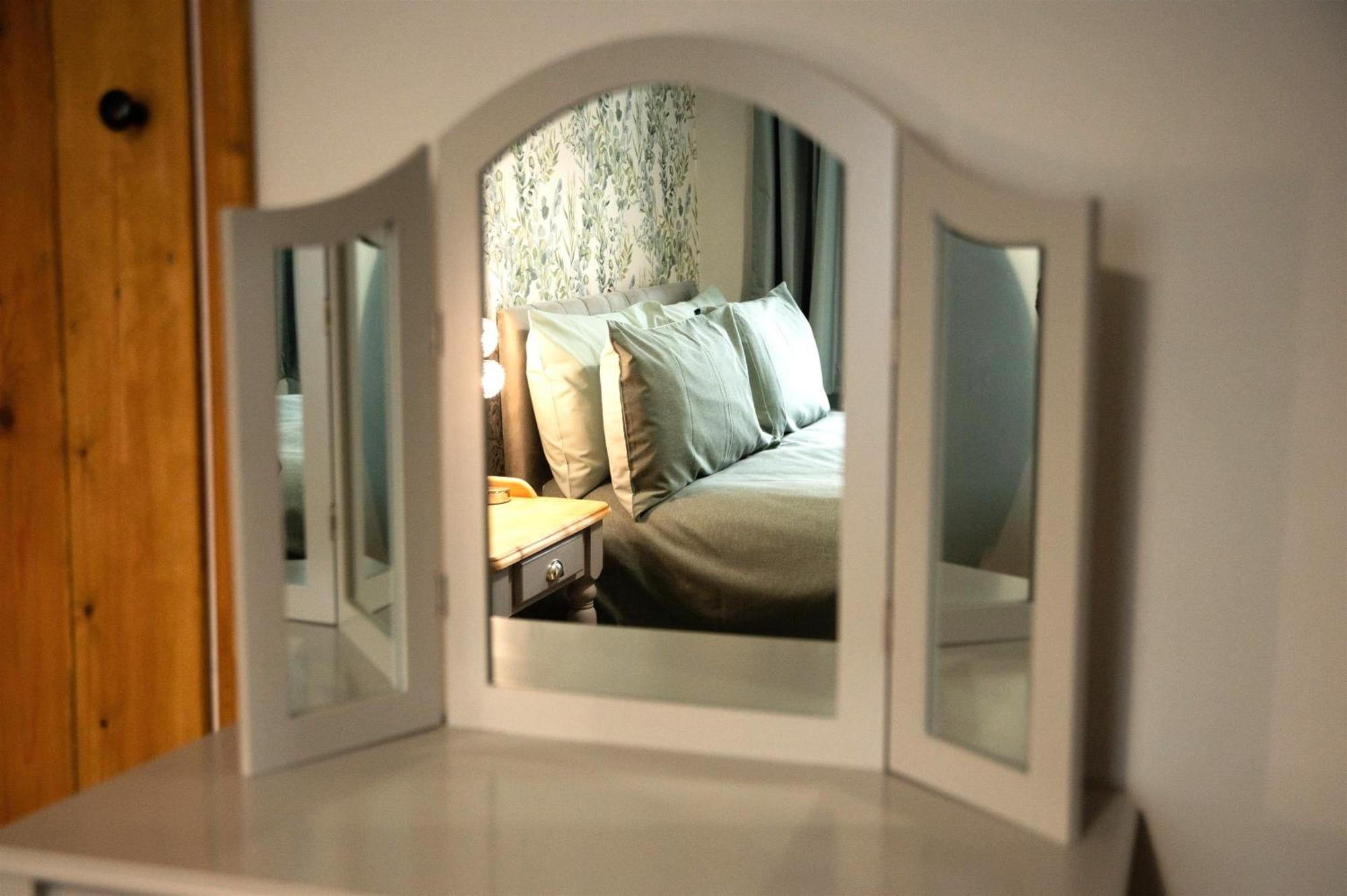 2 Bedroom Charming & Luxury Malt Cottage, Garden, Netflix, Free Parking 水上伯顿 外观 照片